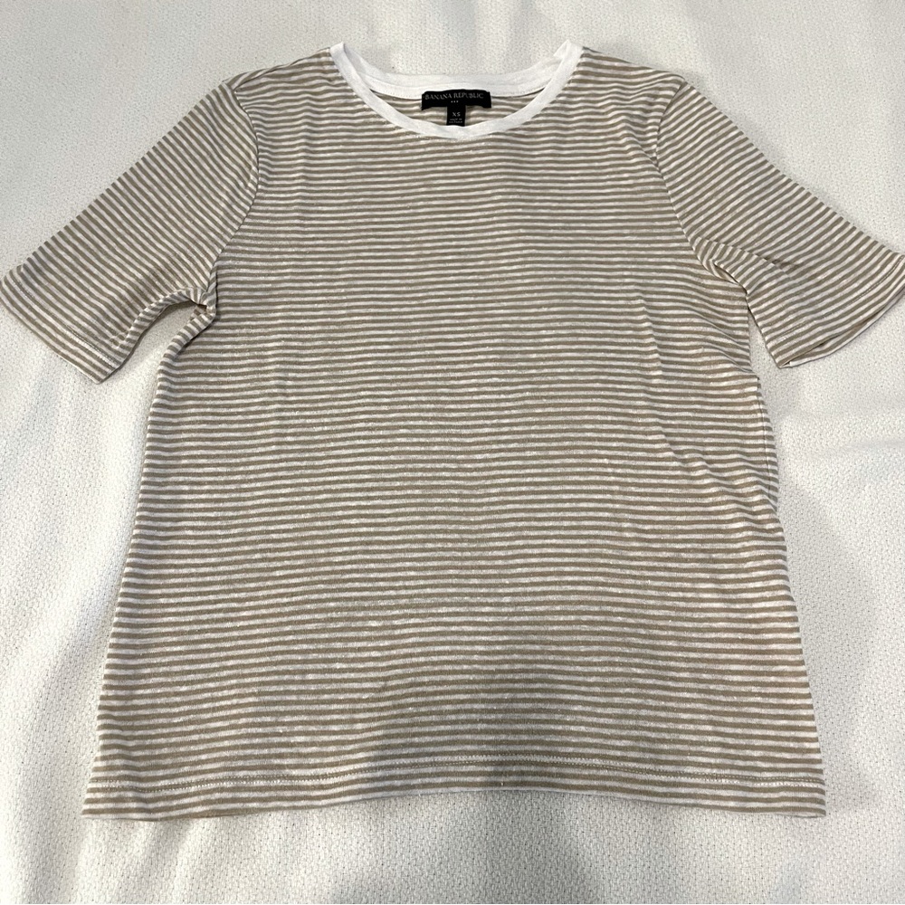 Banana Republic linen stripe top